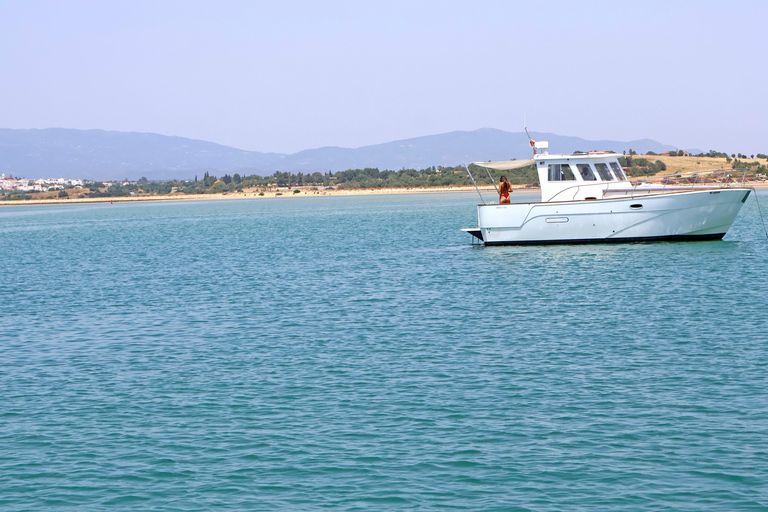 Algarve - Yacht in BE HAPPY Algarve - Yacht in BE HAPPY Half Day (3:30h)