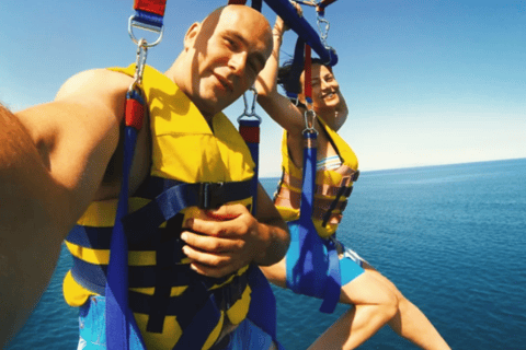 Punta Cana: Parasailing Experience with Round-Trip Transfer 2 or 3 people