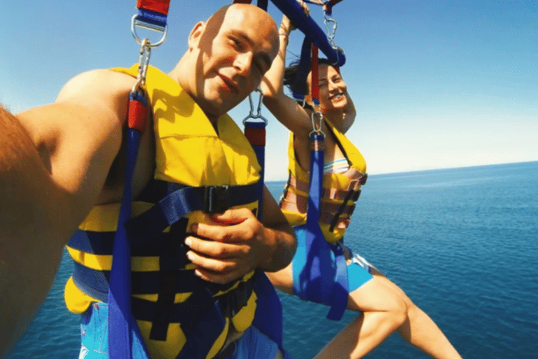 Punta Cana: Parasailing Experience with Round-Trip Transfer 2 or 3 people