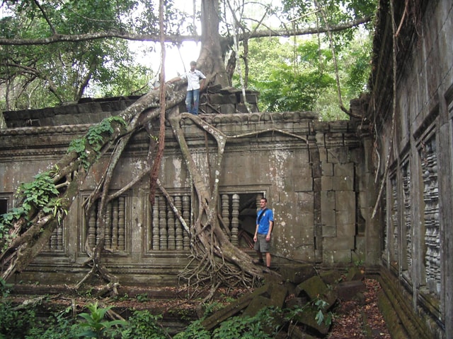 Tour Koh Ker & Beng Mealea Leading by Expert Guide