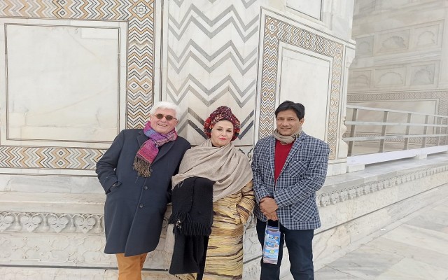 Visit Agra Taj Mahal Guided Tour in Agra, India