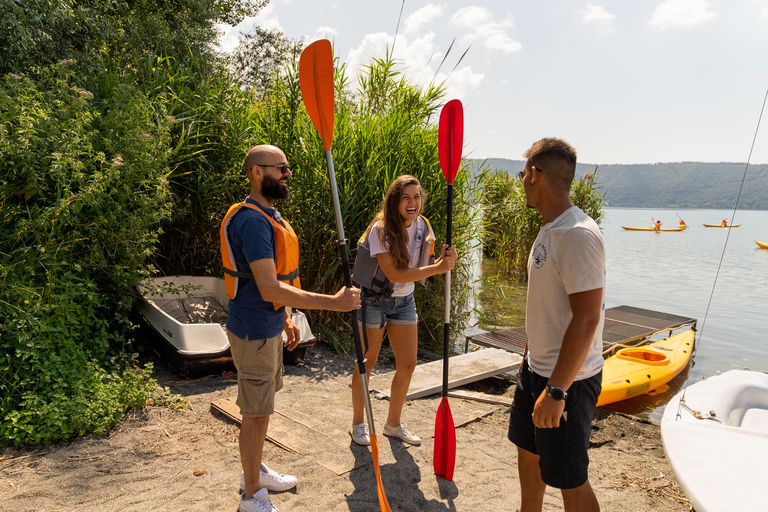 Rome: Castel Gandolfo Kayak &amp; Swimming Lake Tour with Pizza