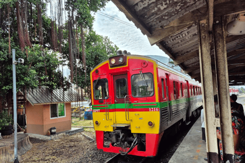 Bangkok Maeklong Train Ride, Floating Market & Dragon Temple Bangkok: Train Ride, Floating Market & Dragon Temple Tour