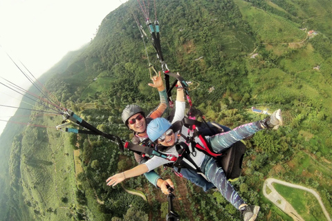Flying Paragliding Day Tour at Calarca Pick-up in Pereira
