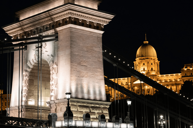 Budapest Festive Dinner Cruise: River Diva Exclusive