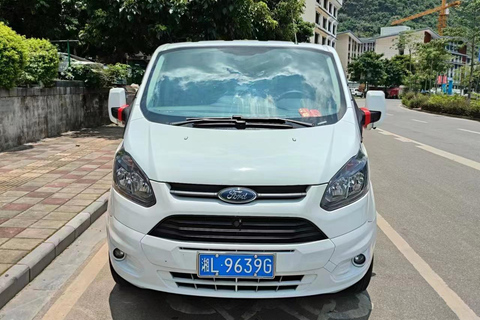 Transfert privé de Zhangjiajie à GuilinAvec l&#039;arrêt au village de Chengyang Dong