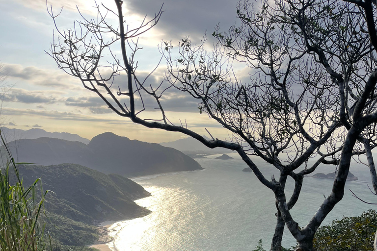 Pedra do Telégrafo: Guided Experience and Rio's Most Famous Photo Pedra do Telégrafo: Guided Experience and the Most Famous Photo of Rio