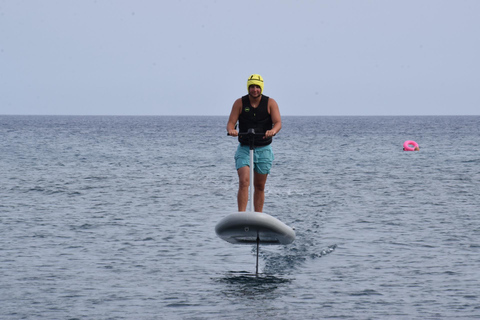 Scooters eléctricos Santorini E-Foil: surfea las olasScooters E-Foil en Santorini: surca las olas