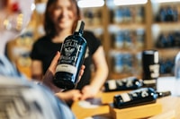 Dublin, Teeling Whiskey Distillery Tour & Tasting - Hizvo