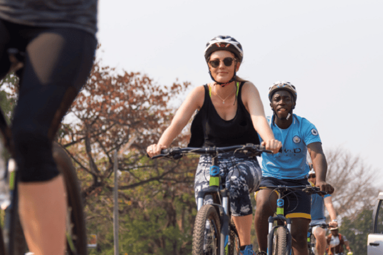 Victoria Falls: Guided Bicycle Tour with Local Guide