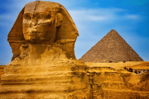 Pyramides, Sakkara et Memphis - Visite privée avec déjeunerVisite privée avec guide, transfert et déjeuner, à l&#039;exclusion des droits d&#039;entrée.