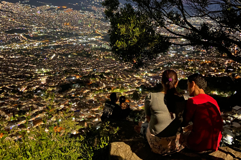 Cristo del Picacho den bästa utsiktsplatsen i Medellín, Medellín i 3D