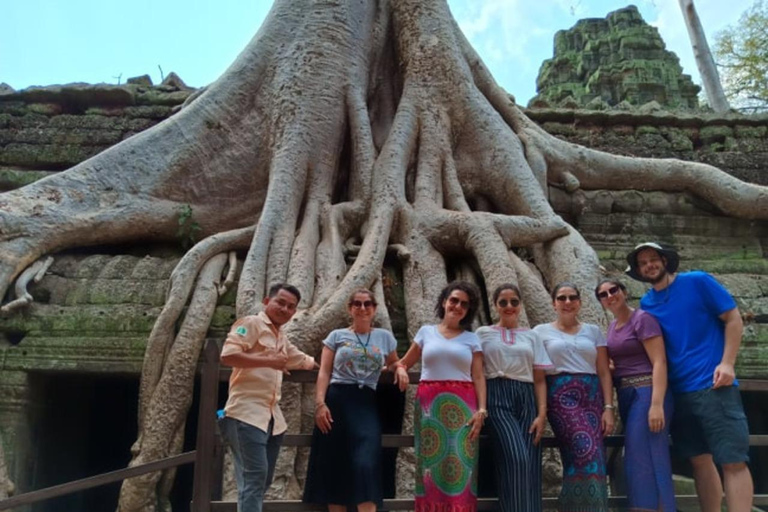 Siem Reap: Small Group Tour 1 day at Angkor with sunrise Small Group Tour in Spanish