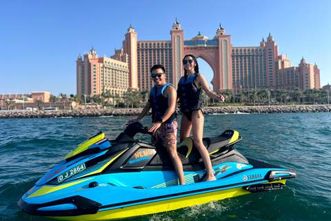 Dubaï : 1 h d’aventure en jet ski