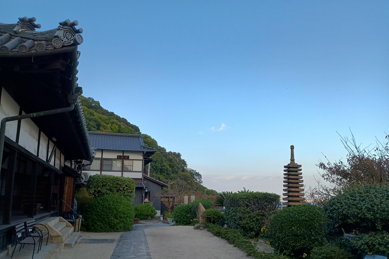 Hiroshima : Visite privée de la ville de Tomonoura Ghibli Ponyo avec chauffeur local