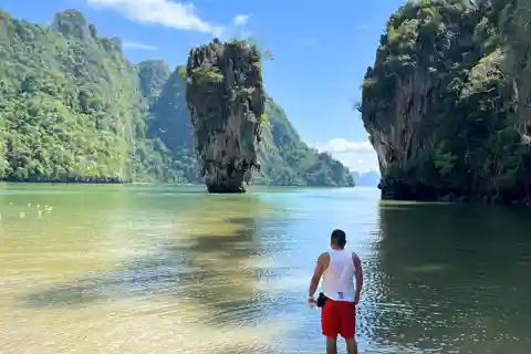One Day Jame Bond Island Tour By Luxury Vintage Baot.