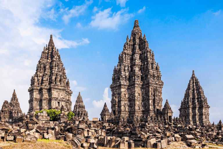 Yogyakarta: Borobudur, Prambanan y Exploración de la Naturaleza de Java