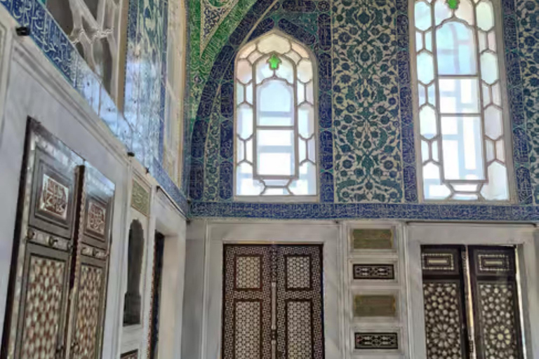 Topkapi Palace & Harem Skip-the-Line Guided Entry