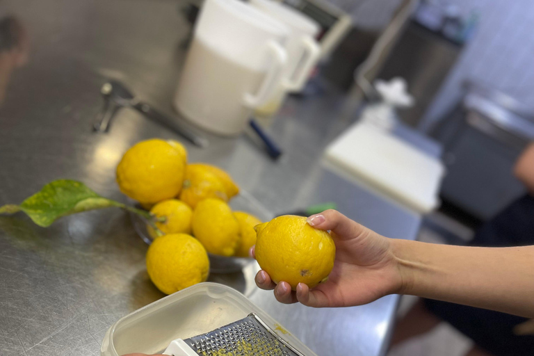 Sorrento : Gelato-Making Class with Tasting and Recipes