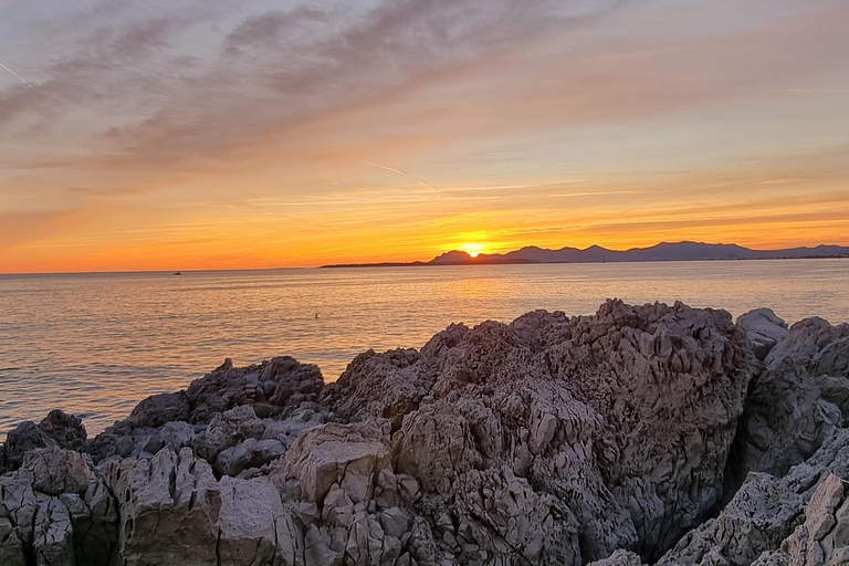 From Cannes: The most beautiful places to visit between city and nature The most beautiful places: Cannes, Théoule-sur-Mer, Esterel, Mougins