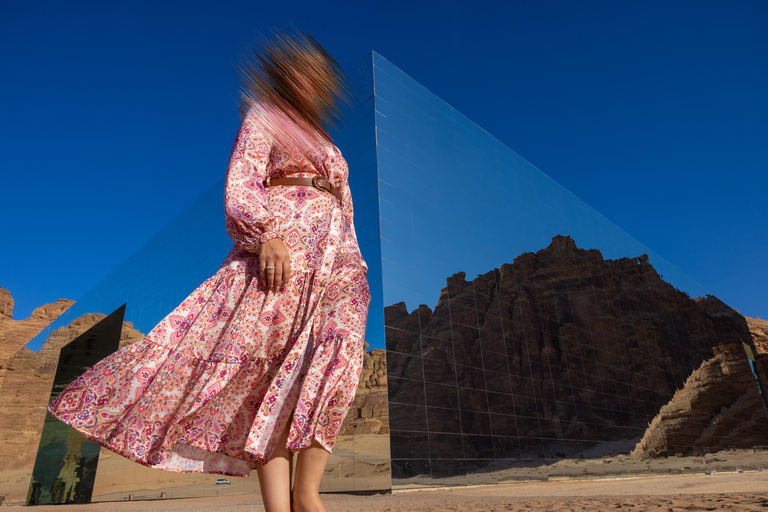 AlUla: Maraya Private Photoshoot Experience