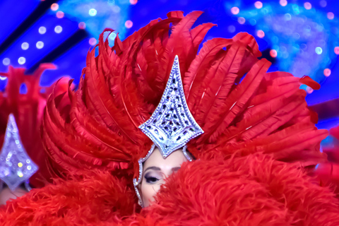 Paris : Spectacle du Moulin Rouge avec dîner et champagneParis : Dîner-spectacle du Moulin Rouge avec champagne et transport