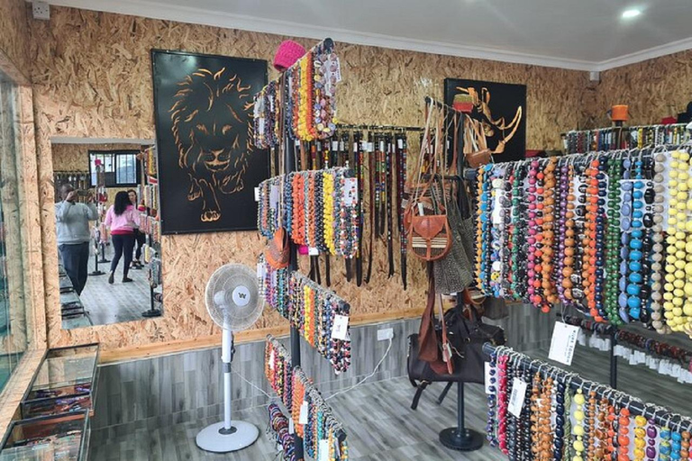 Giraffe center,Karen Blixen Museum and Beads factory tour