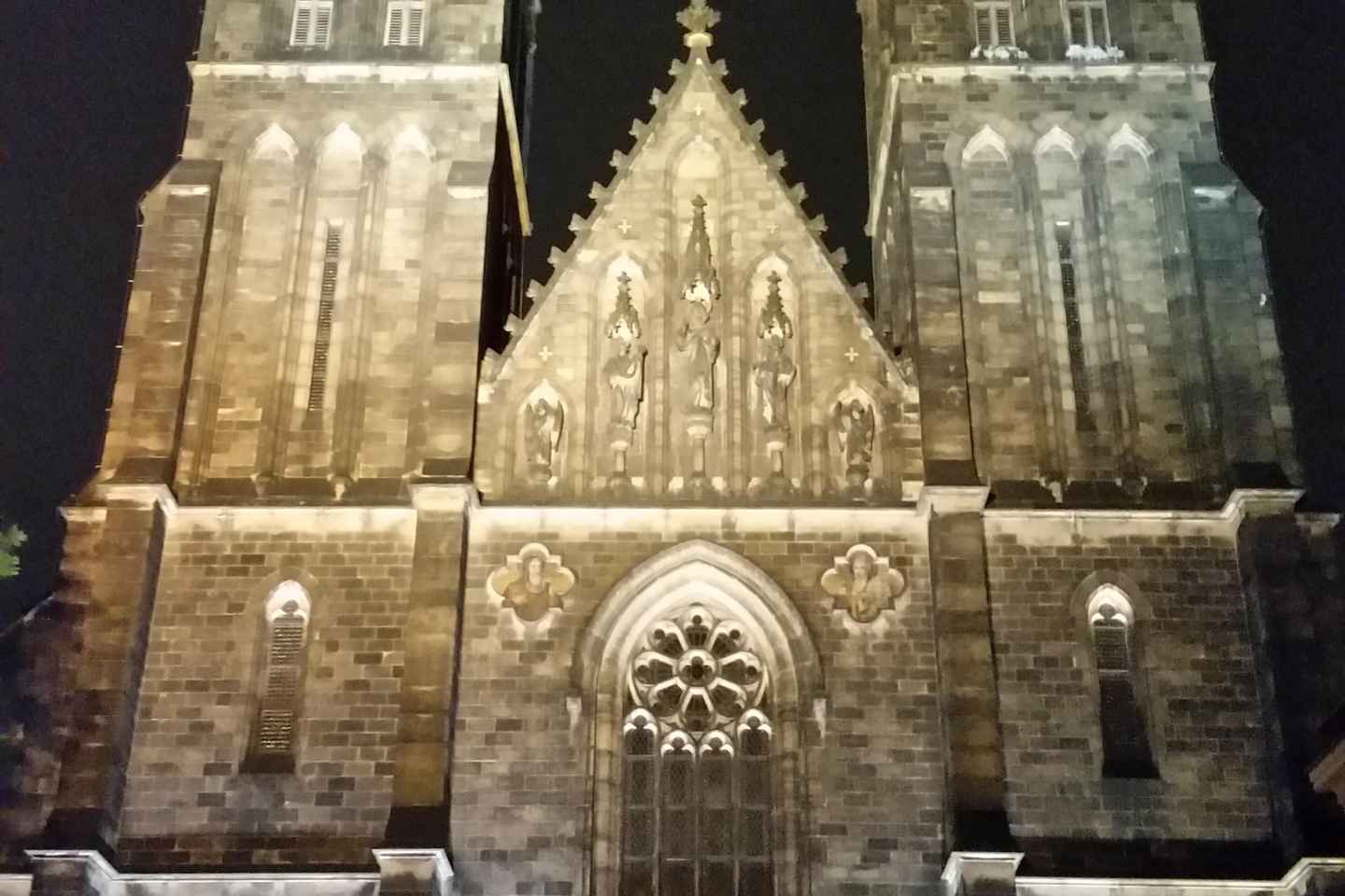 Prague Castle Walking Tour with Live Guide