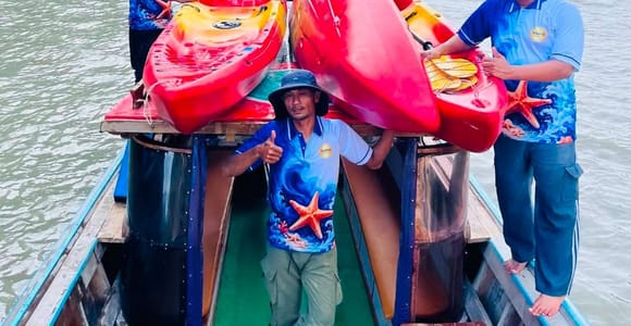 From Krabi: Laem Sak Sea Canoeing Tour with Seafood Buffet