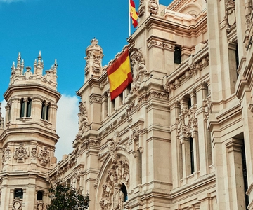Madrid: Old Town, Poets District, and Royal Palace Tour