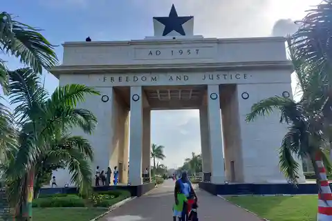 Half-Day Accra City Tour Experience