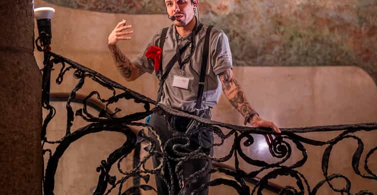 Barcelona: La Pedrera Night Experience photo 13