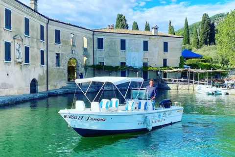 Lago di Garda: Tour in barca con degustazione di formaggi e vini locali