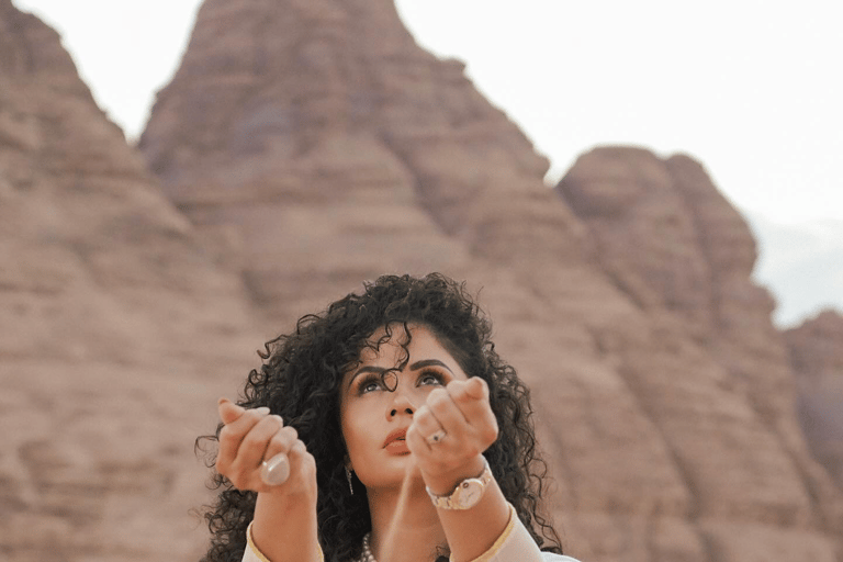 AlUla: Private Luxury Photo Session at Maraya AlUla