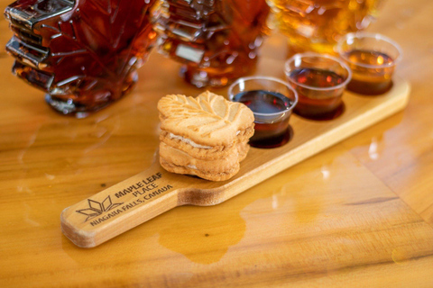 Excursão às Cataratas do Niágara, Canadá, barco e degustação de ácer – recolha nos EUAPasseio de barco e viagem atrás das cataratas + almoço