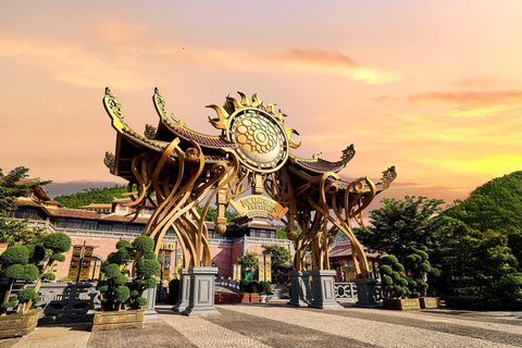 Da Nang: Golden Bridge Sunset Adventure with Buffet Dinner Private Golden Bridge Sunset & Ba Na Hills Experience
