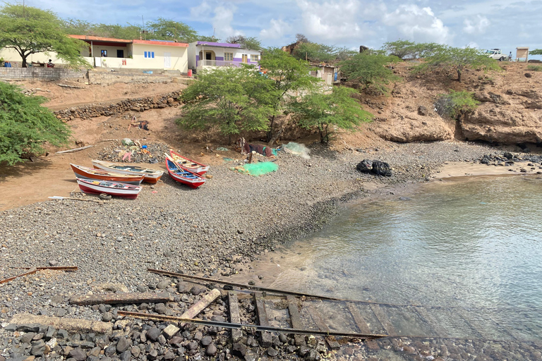 From Praia: Discover the best of Praia City and visit unique places.