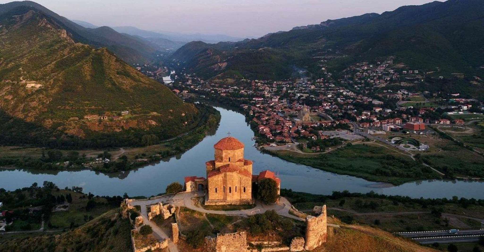 Tour en grupo, Mtskheta, Jvari, Gori, Uplistsikhe - Hizvo