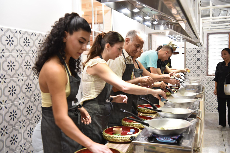 Sathon: Hands-on Thai Cooking Class & Market Tour in Bangkok