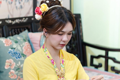 Singapore: An one-hour Nyonya Experience