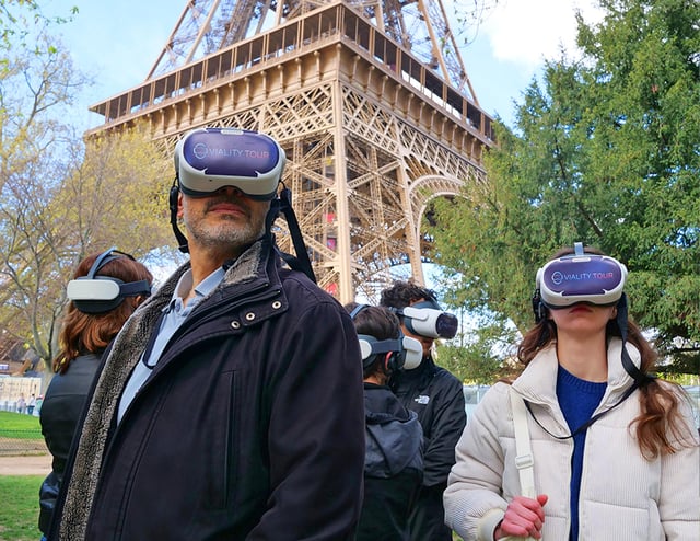 Parigi: tour immersivo alla Torre Eiffel in realtà virtuale
