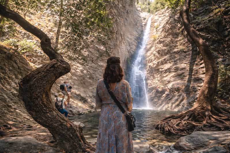 Platres & Omodos: Tour with Wine, Chocolate, Walks & Clicks