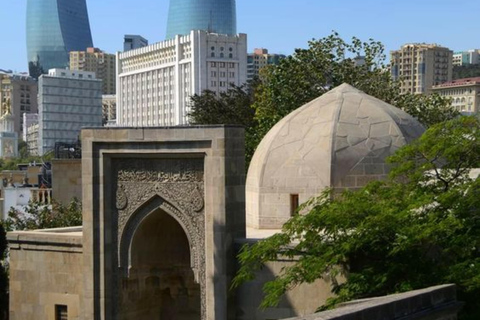 Scopri il fascino senza tempo della Città Vecchia di Baku