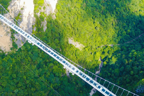 3-Day Essence Tour of Zhangjiajie (Small Group of 8 People) Customized 3-DayTourofForestPark,BaofengLake&TianmenMountain