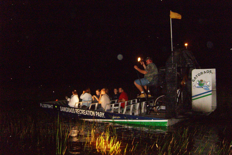 From Miami: Everglades Night Tour with Airboat Ride