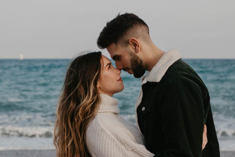 Málaga: Harbour & Waterfront Private Photoshoot Super Premium: 75 photos | 90 mins