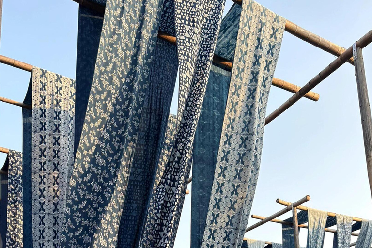 Shanghai: tour privato di 1 giorno a Wuzhen con laboratorio di tintura indaco4 viaggiatori e più