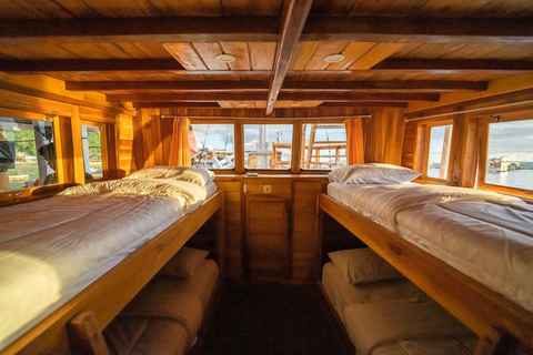 3D2N Budget Komodo Liveaboard with Shared Cabin