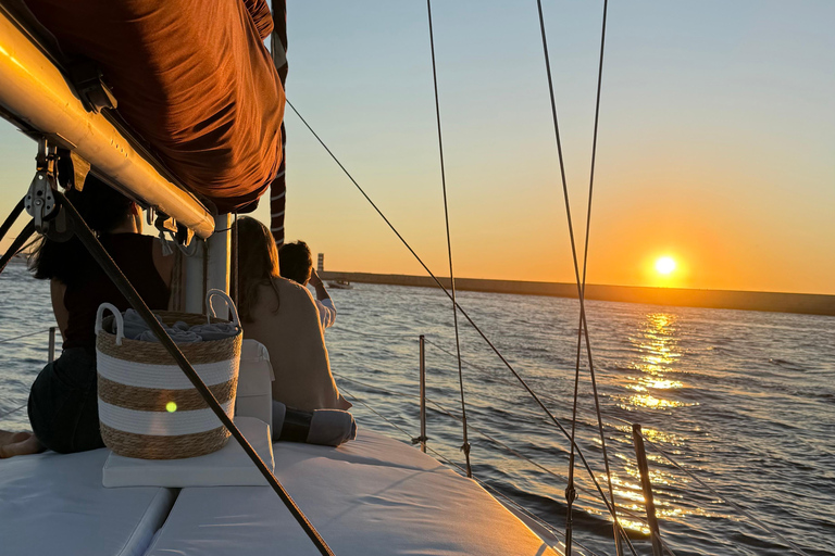 Porto: Douro River Cruise with wine tasting & Sunset option Shared Sunset Sailboat Cruise