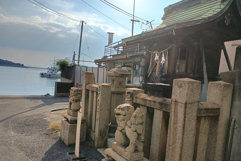 Hiroshima : Visite privée de la ville de Tomonoura Ghibli Ponyo avec chauffeur local